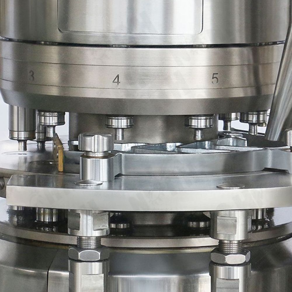 Lab scale tablet press